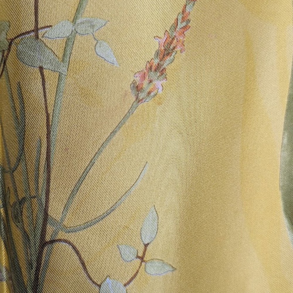 Salvatore Ferragamo 100% Silk Rare Floral Yellow Scarf - Picture 13 of 13
